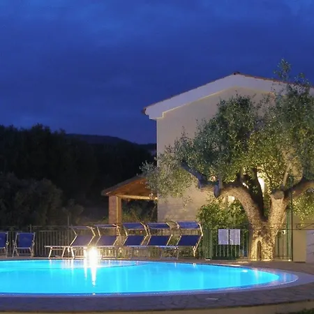 Torre Delle Viole Aparthotel 3*
